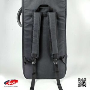 ด้านหลังเคลือบด้วย PVC เพื่อกันน้ำ แต่เส้นใยไม่สะท้อนน้ำ