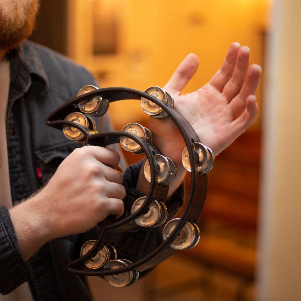 เสียงของแทมบูรีน เสียง “กรุ๋งกริ๋ง” ที่เป็นเอกลักษณ์